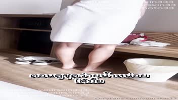 โม๊คควย แหกหี เย็ดไม่ยั้ง เย็ดหี เย็ดสาวแว่น